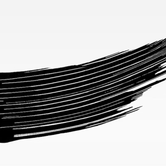 Thrive Causemetics Liquid Lash Extensions Mascara in black - Picture 4 of 4